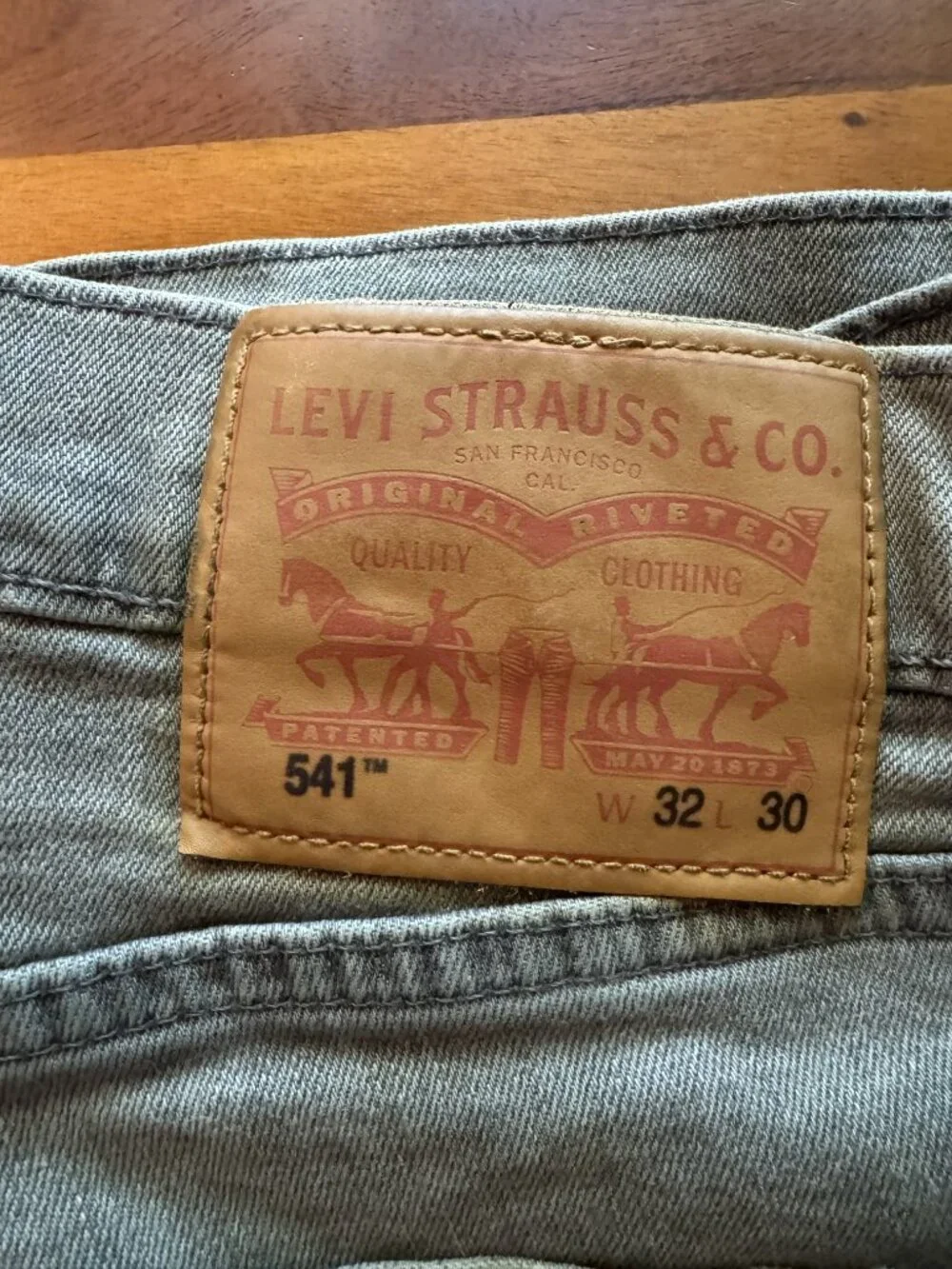 Levis levi 541